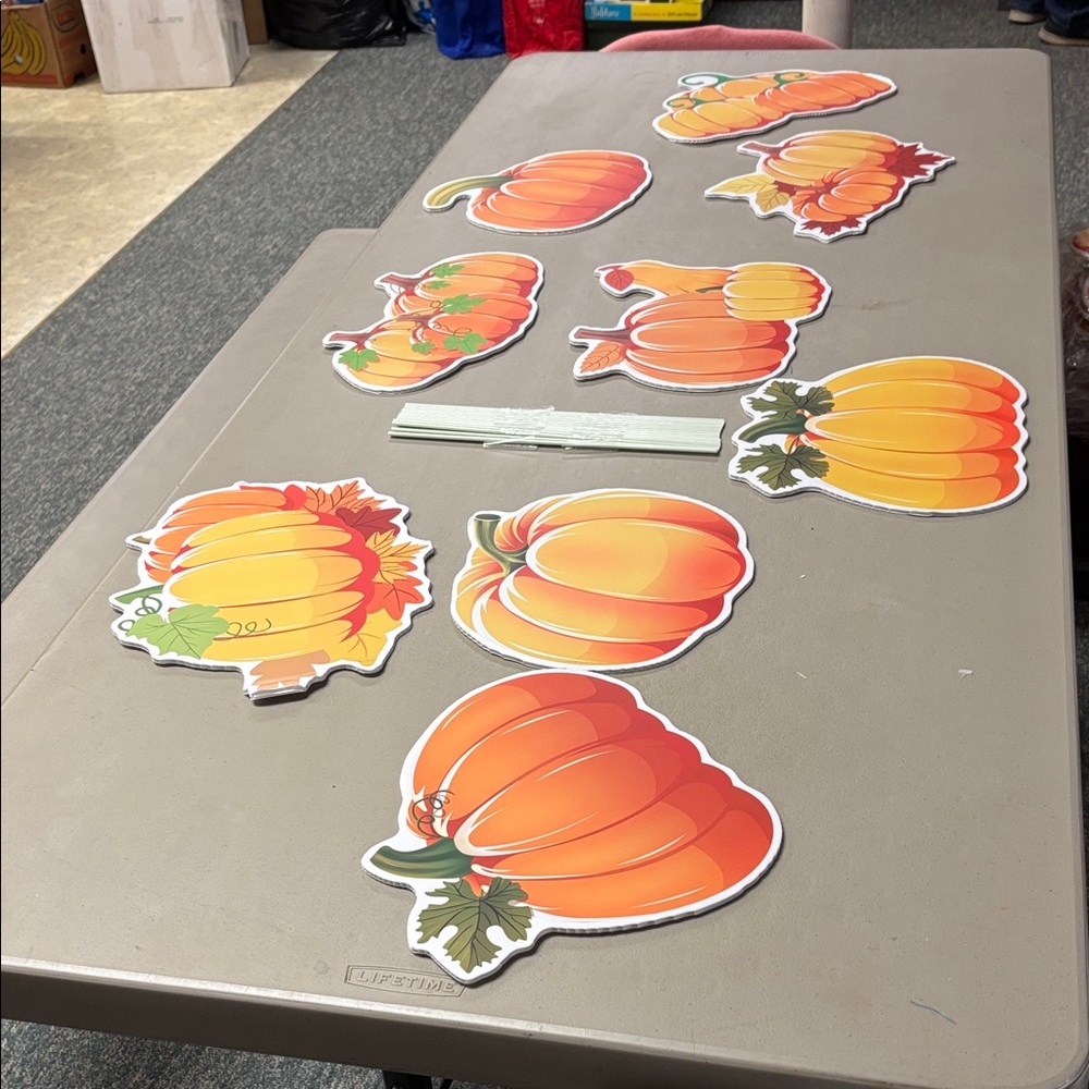 Yard signs with steaks,Autumn Harvest Pumpkin ,use inside or outside.